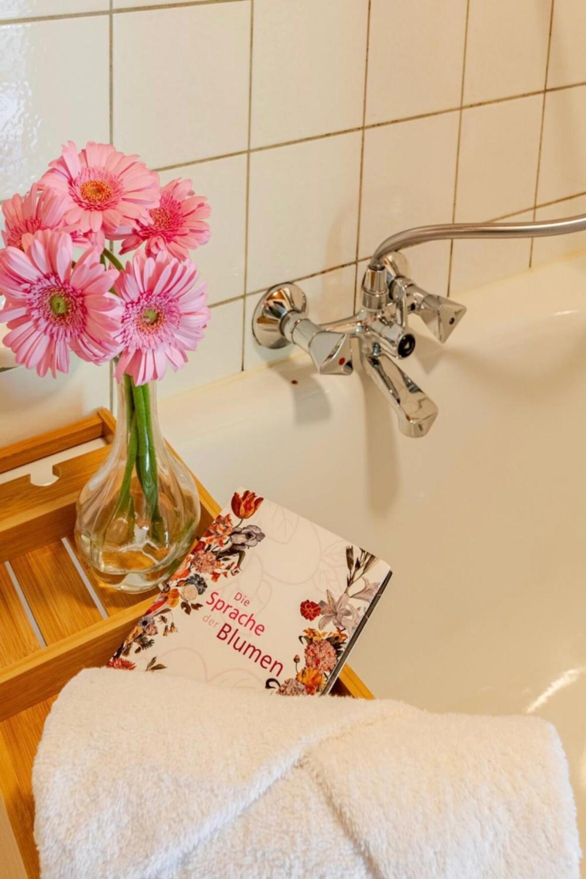شقة An Wanderwegen Gelegen Mit Terrasse Und Boxspringbett ساسباشفالدن المظهر الخارجي الصورة